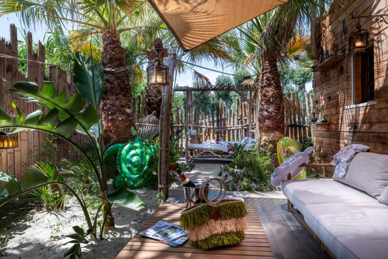 Hotel Pirates World แอกด์ ภายนอก รูปภาพ